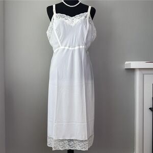 Vintage Lorna Barbizon Slip Womens Medium White Lace Full Slip Dress 60s 70s USA